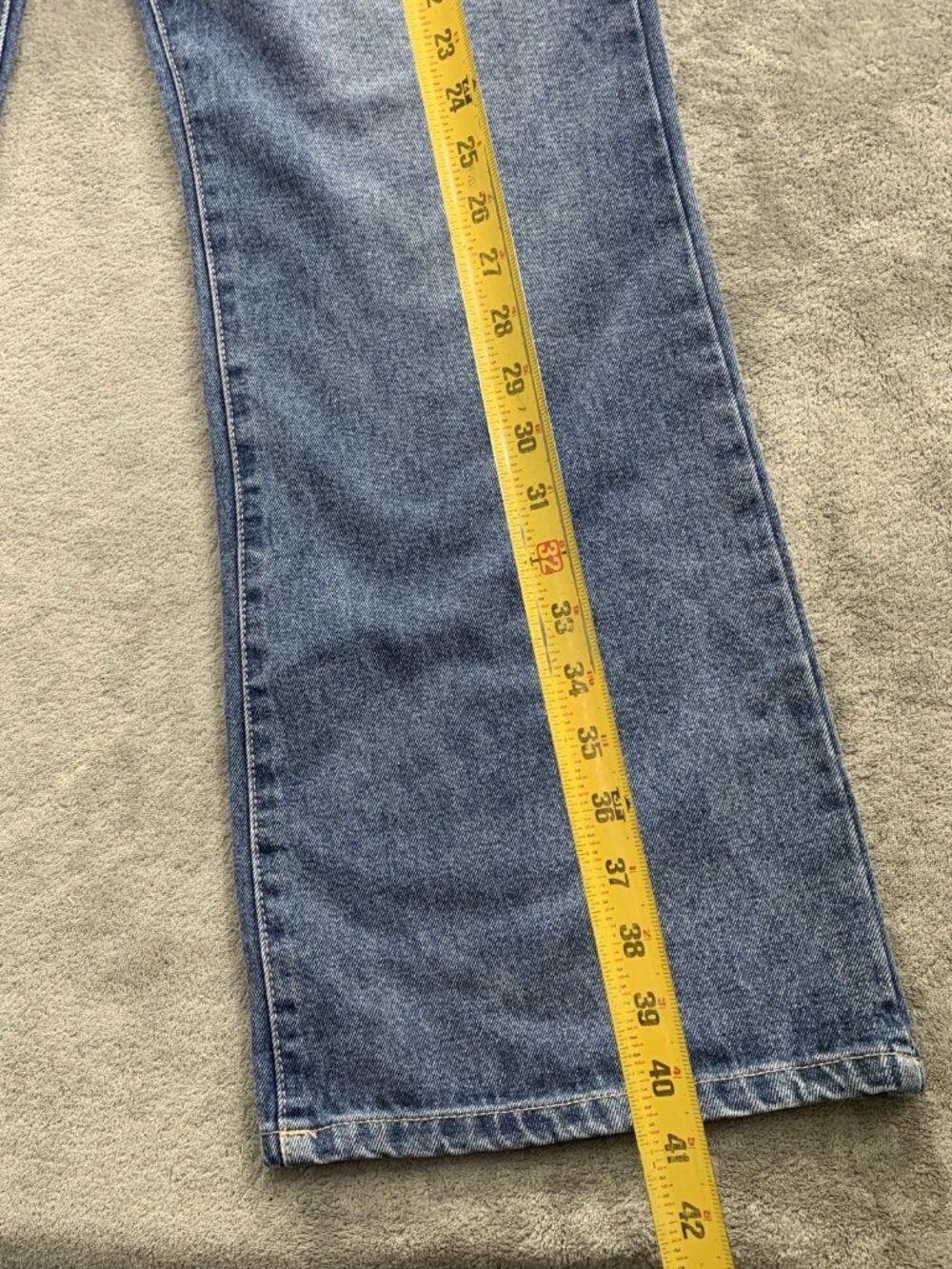 Ed Hardy Baggy Jeans Womens 32x31” Blue Multi Tattoo Painted Logo Koi Tiger Y2K - Picture 3 of 12